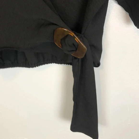 TopShop NWT Buckle Wrap Crop Top Size 4 - Picture 6 of 9